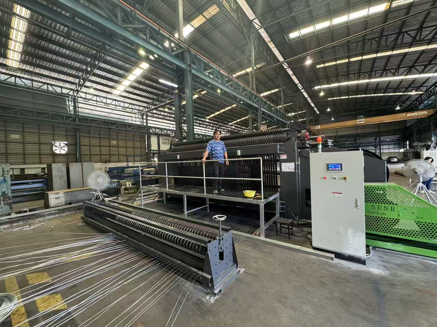 Blog công ty mới nhất về Tăng nguy cơ lở đất ở các vùng núi? Máy Gabion tự động hỗ trợ các dự án ổn định sườn dốc ở Ấn Độ