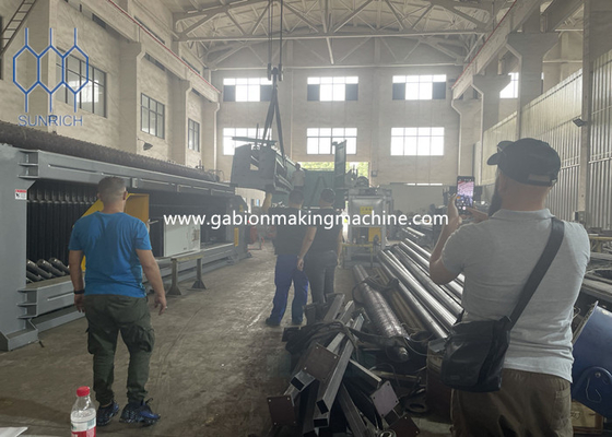 Dòng sản xuất Gabion bền cao với kích thước lưới 60 * 80mm-120 * 150mm và sức mạnh 7,5KW