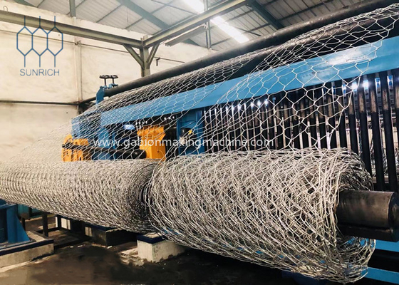 Máy dệt Gabion được điều khiển bằng động cơ phụ trợ cho chiều dài xoắn điều chỉnh